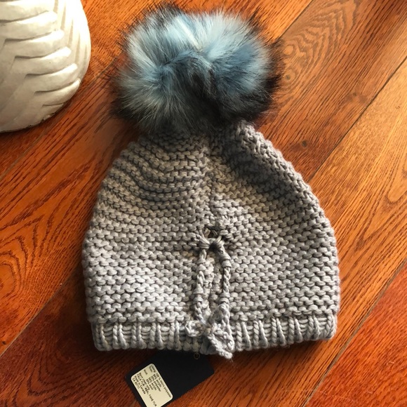Norla Faux Fur Pompom Cinched Knit Beanie - Picture 5 of 7